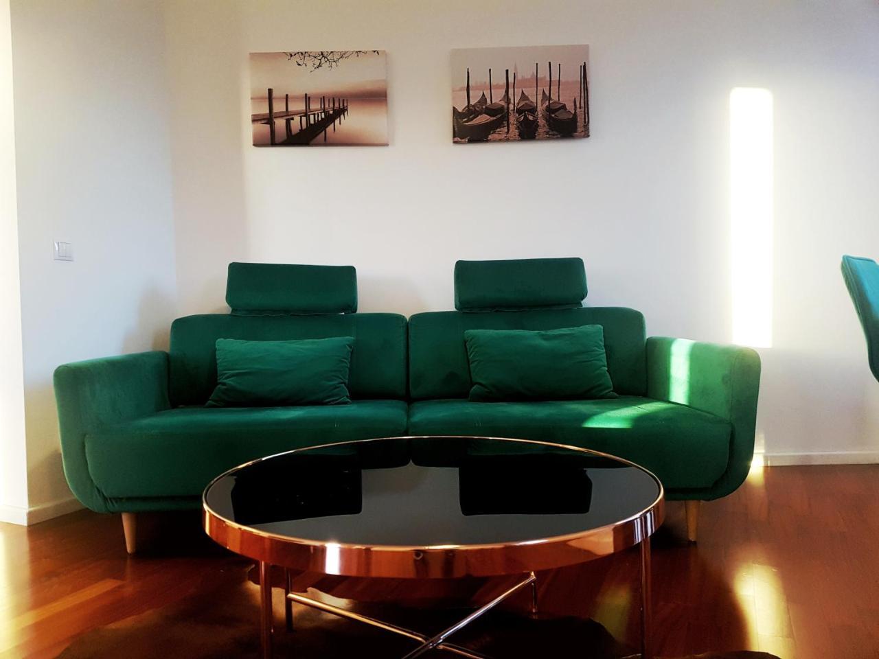 Bucharest Luxury Apartments Buitenkant foto